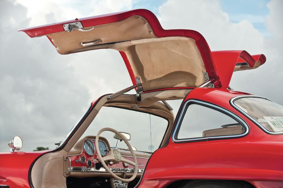 Детали экстерьера Mercedes-Benz 300 SL 1955 года  (фото 179 из 233)